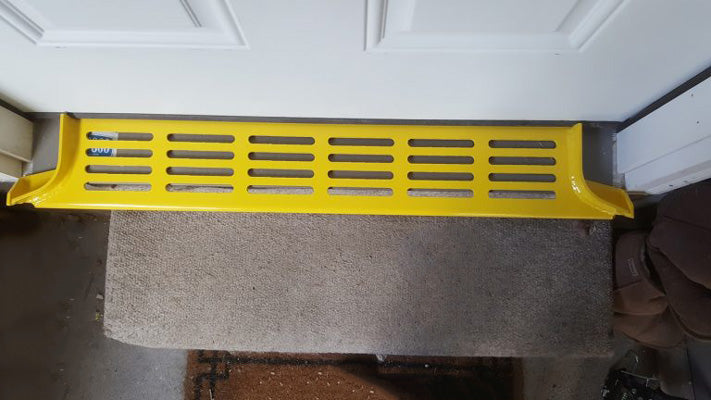 Reducer plate for roll a ramp used for doorway thresholds